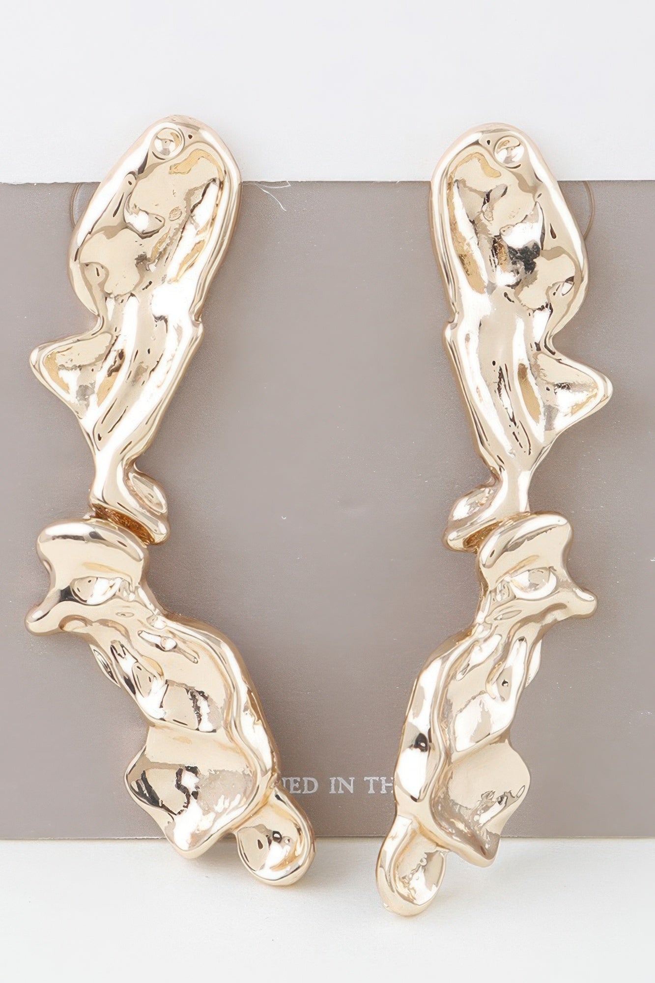 Dreamkue Shiny Abstract Ripple Earrings
