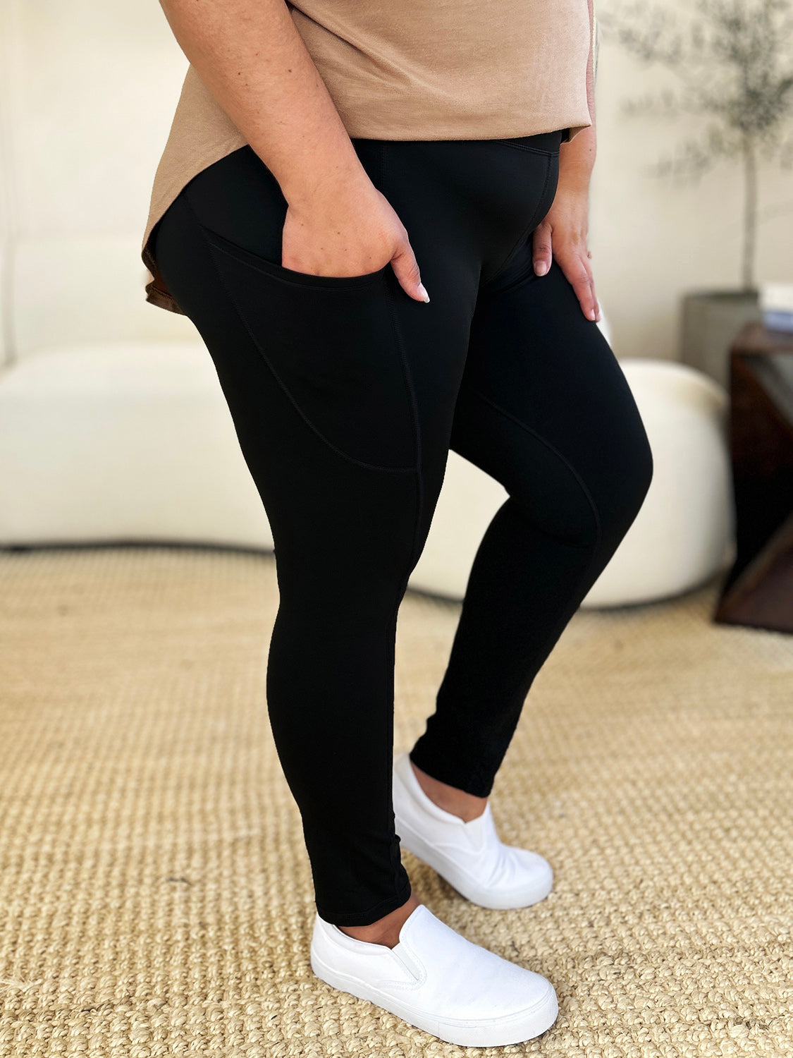 Dreamkue Wide Waistband Sports Leggings