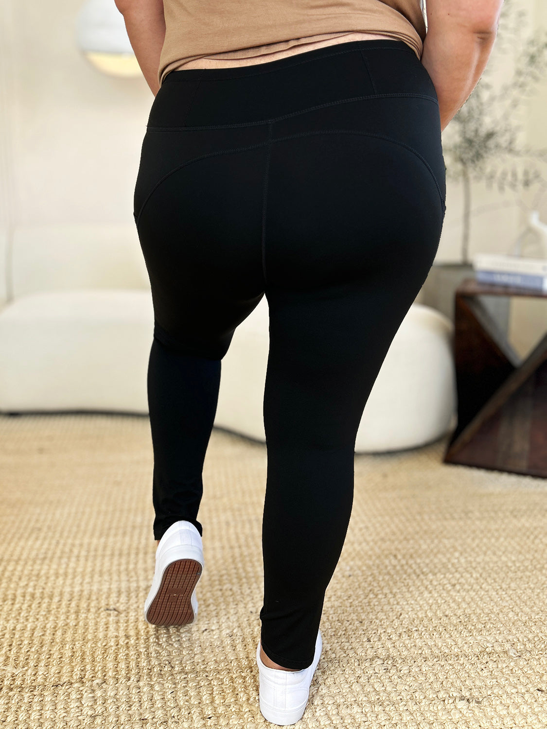 Dreamkue Wide Waistband Sports Leggings