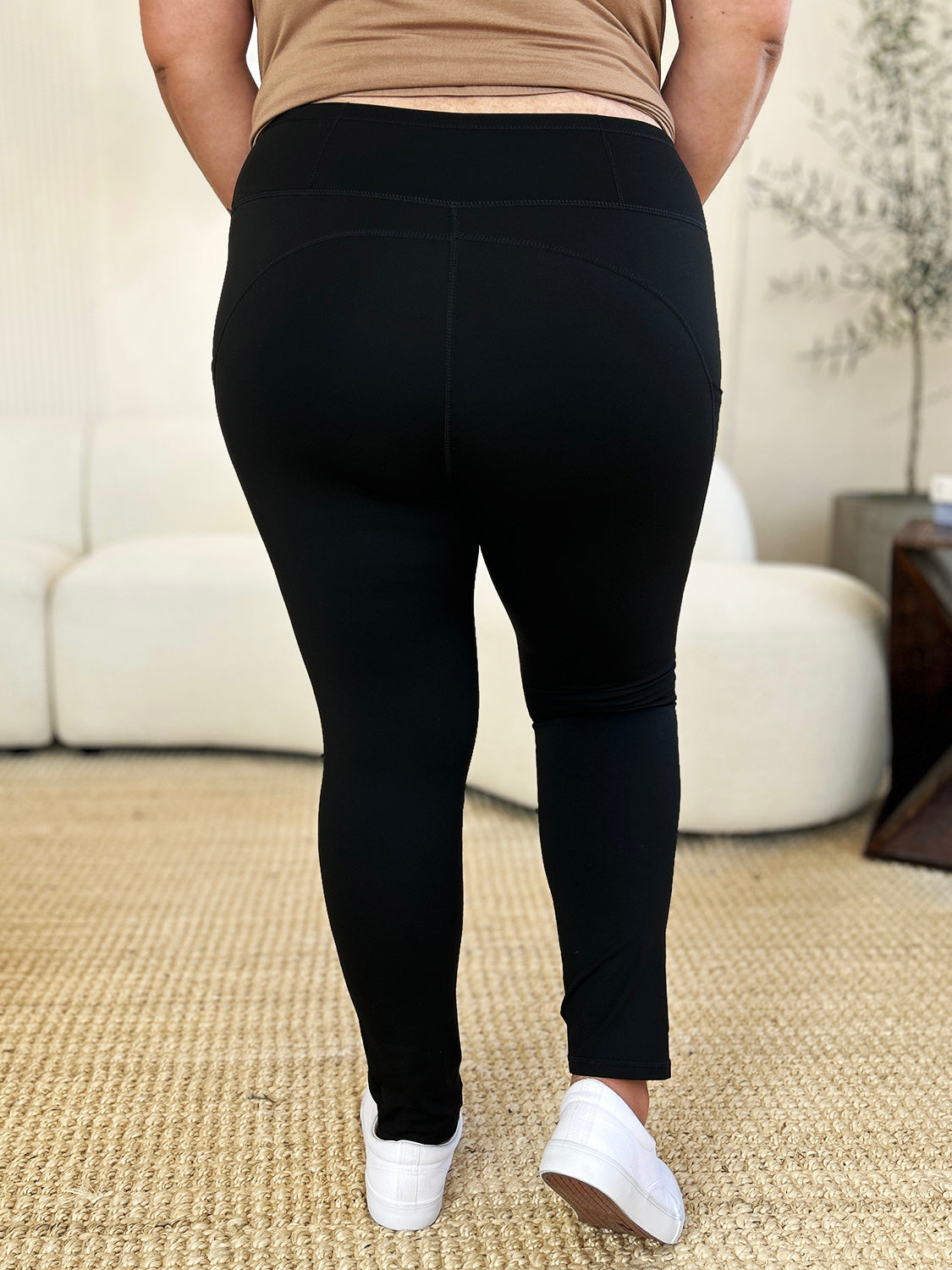 Dreamkue Wide Waistband Sports Leggings