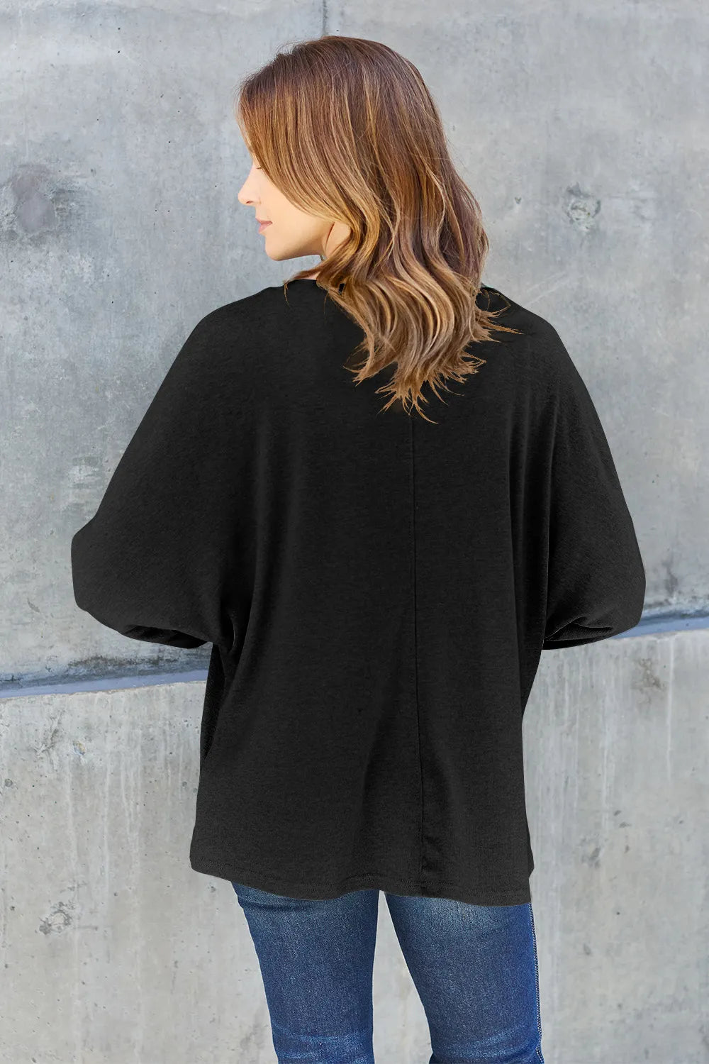 Classic Round Neck Long Sleeve T-Shirt – Everyday Essential