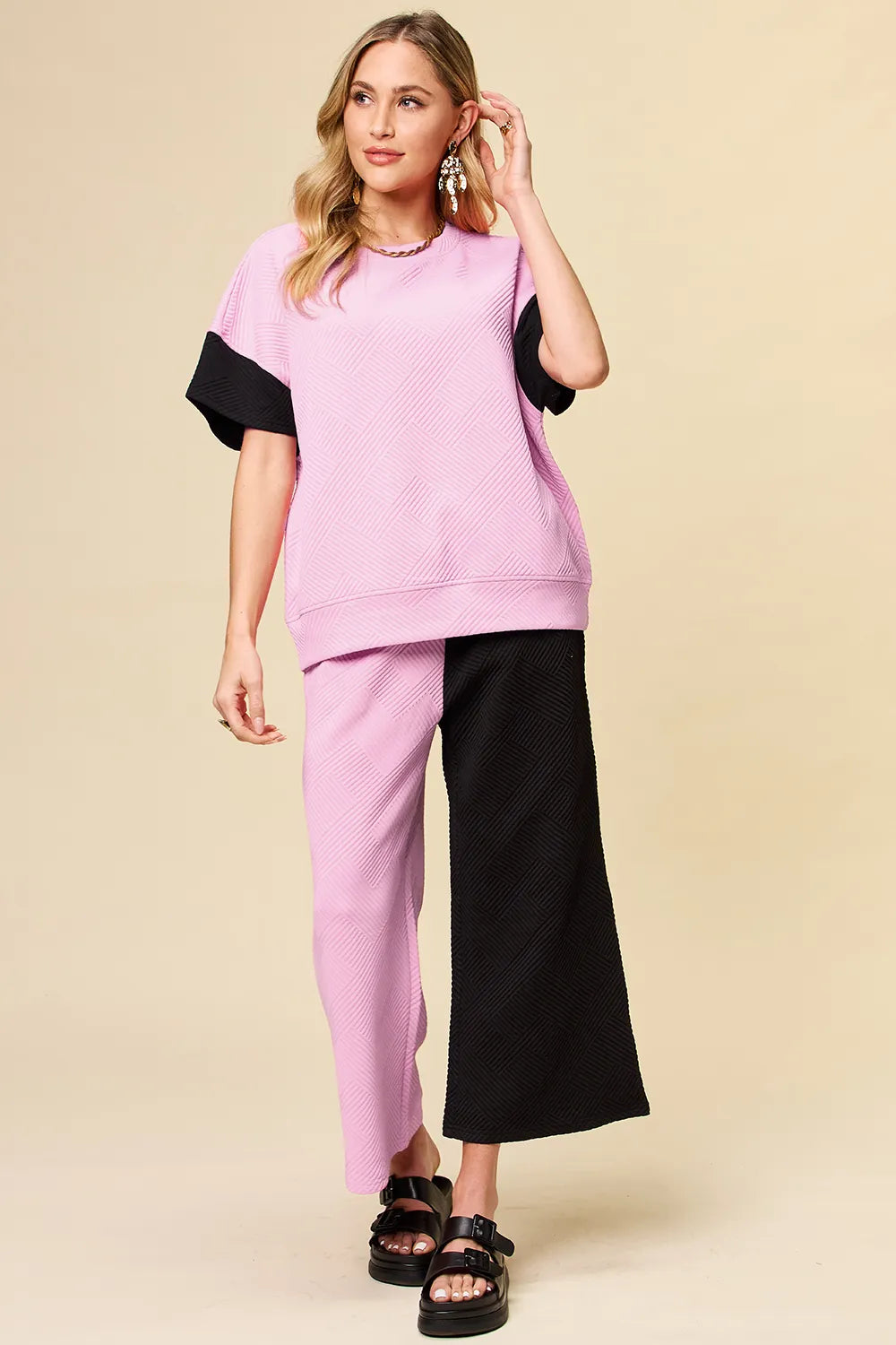 Texture Contrast T-Shirt & Wide Leg Pants Set – Chic, Comfy & Stylish