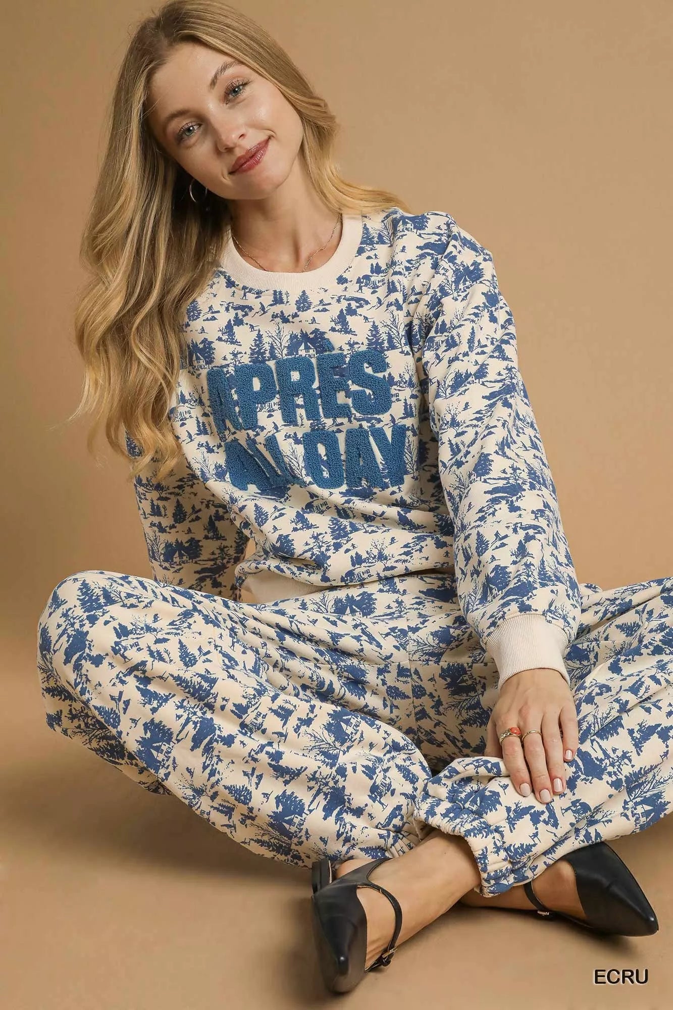 Scenic Print Cropped Sweatshirt – Trendy Casual Pullover
