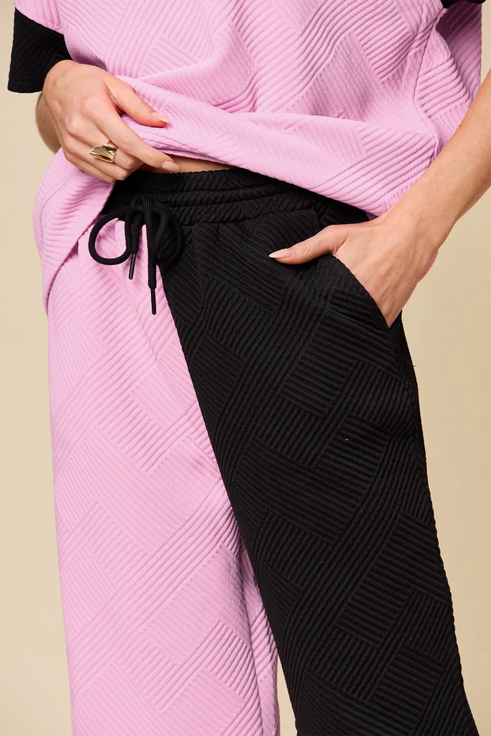 Texture Contrast T-Shirt & Wide Leg Pants Set – Chic, Comfy & Stylish