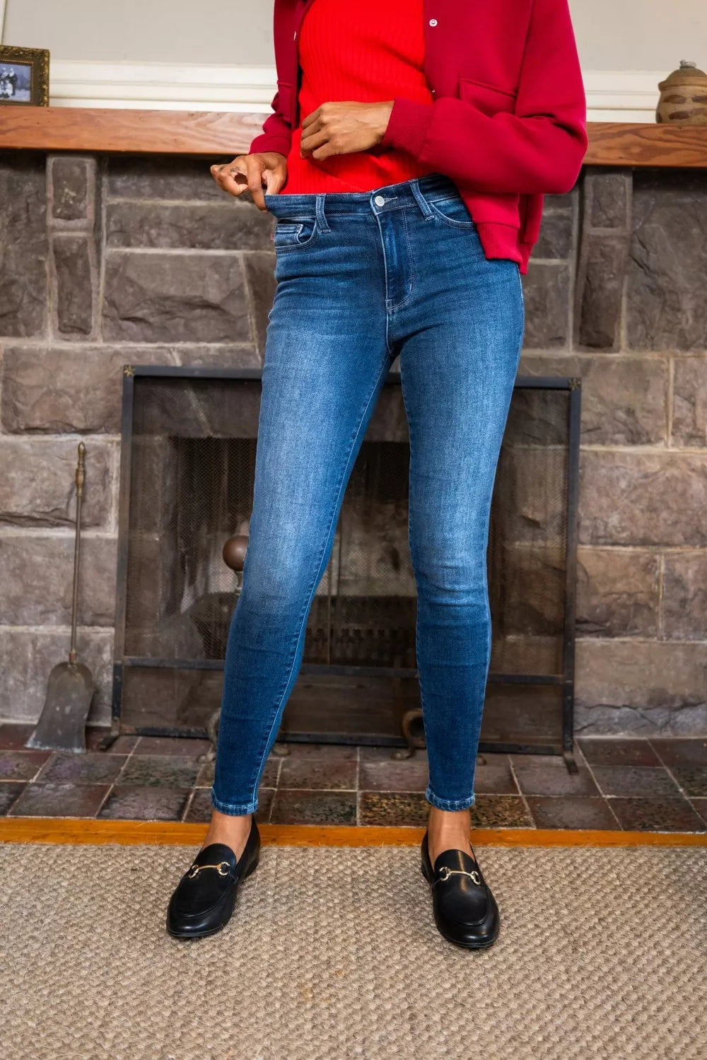 High-waist washed thermal skinny jeans in dark blue denim, front view full length