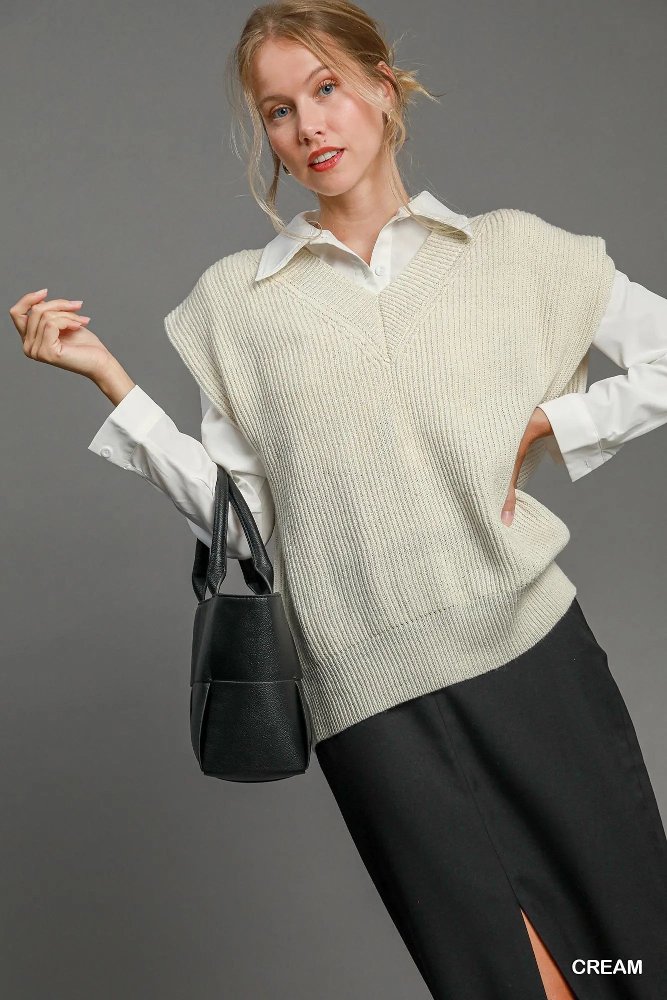 Cream Sleeveless V-Neck Sweater Vest – Classic Knit Layering Piece