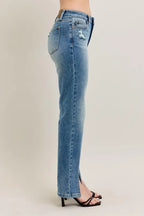 Women's high-waist straight jeans in blue wash denim with back pockets and slit hem
