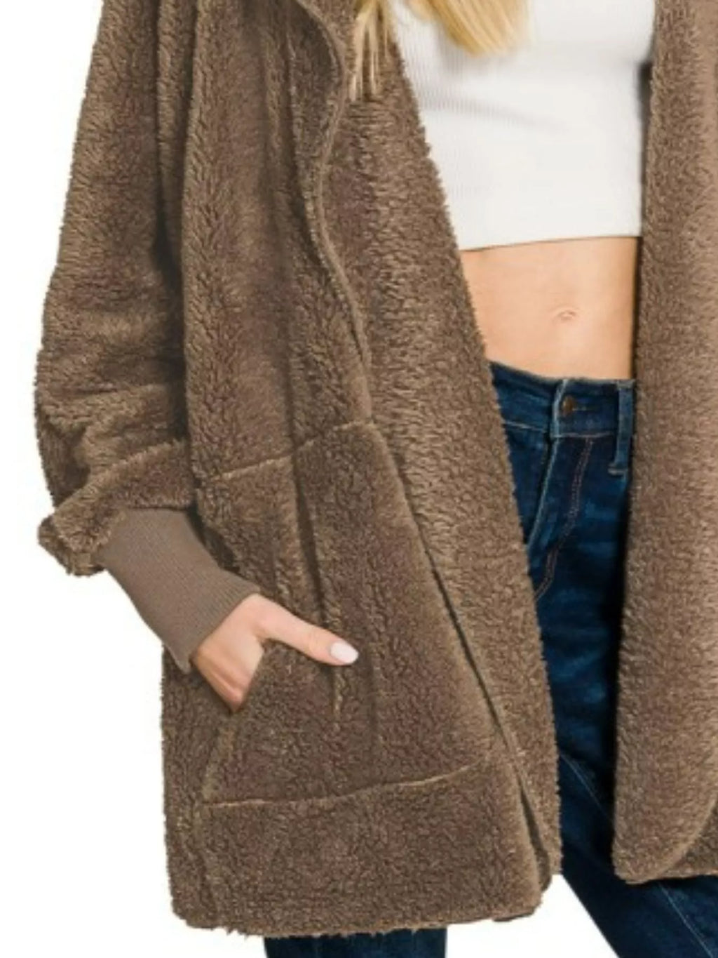 Hooded Faux Fur Jacket with Pockets – Cozy & Stylish Winter Outerwear