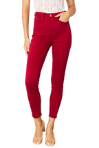 Judy Blue Tummy Control Skinny Jeans – Flattering, Comfy & Stylish
