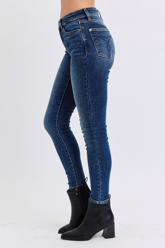 Judy Blue Mid Rise Waist Skinny Jeans with Pockets