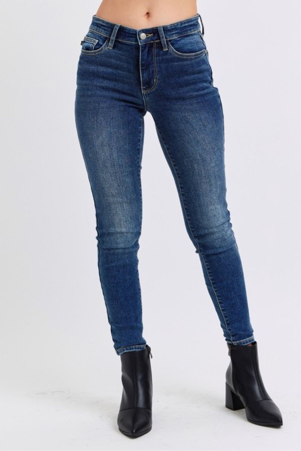 Judy Blue Mid Rise Waist Skinny Jeans with Pockets