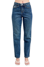 Judy Blue Women's High Waisted Rigid Magic Non-destroy Straight Leg Jeans Plus Size