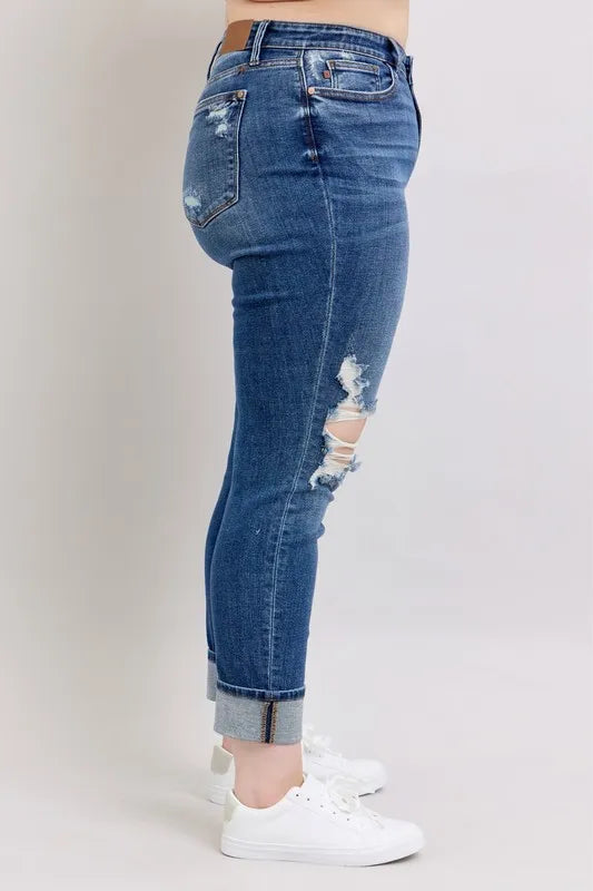 Judy Blue Women's Mid Rise Boyfriend destroy Jeans with Yoke Pockets Plus Size