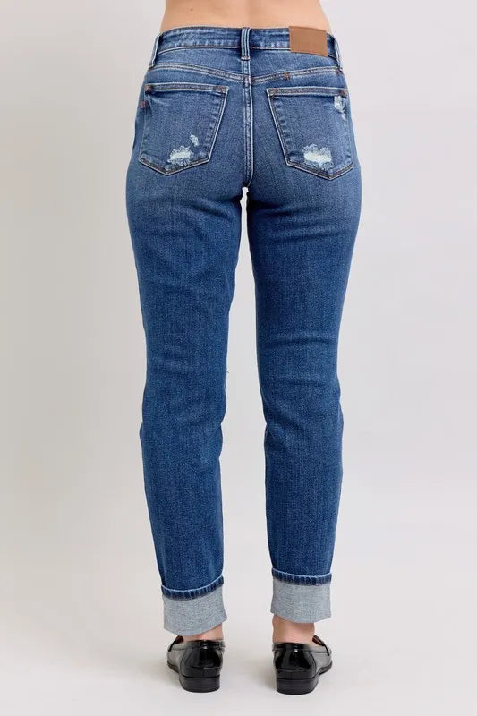 Judy Blue Women's Mid Rise Boyfriend destroy Jeans with Yoke Pockets Plus Size