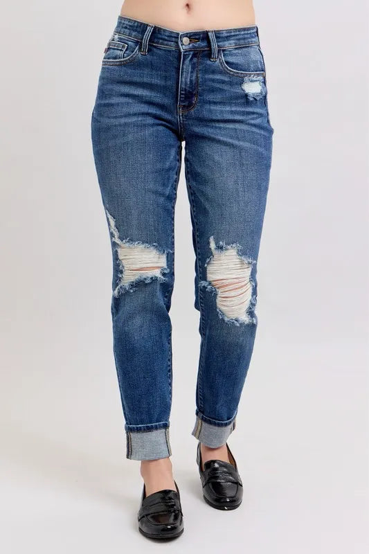 Judy Blue Women's Mid Rise Boyfriend destroy Jeans with Yoke Pockets Plus Size