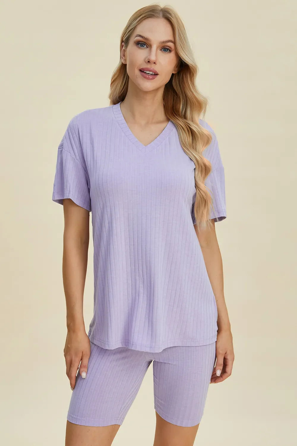 Ribbed V-neck top and shorts set, lavender front view