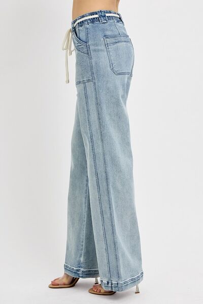 Risen Straight Leg Jeans with Pockets