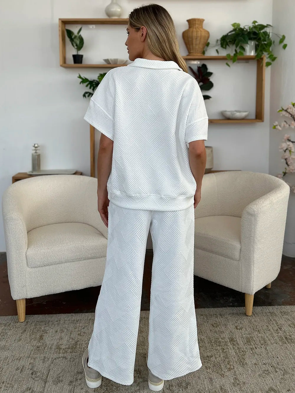 Textured Half-Zip Top & Pants Set – Sporty, Comfy & Stylish