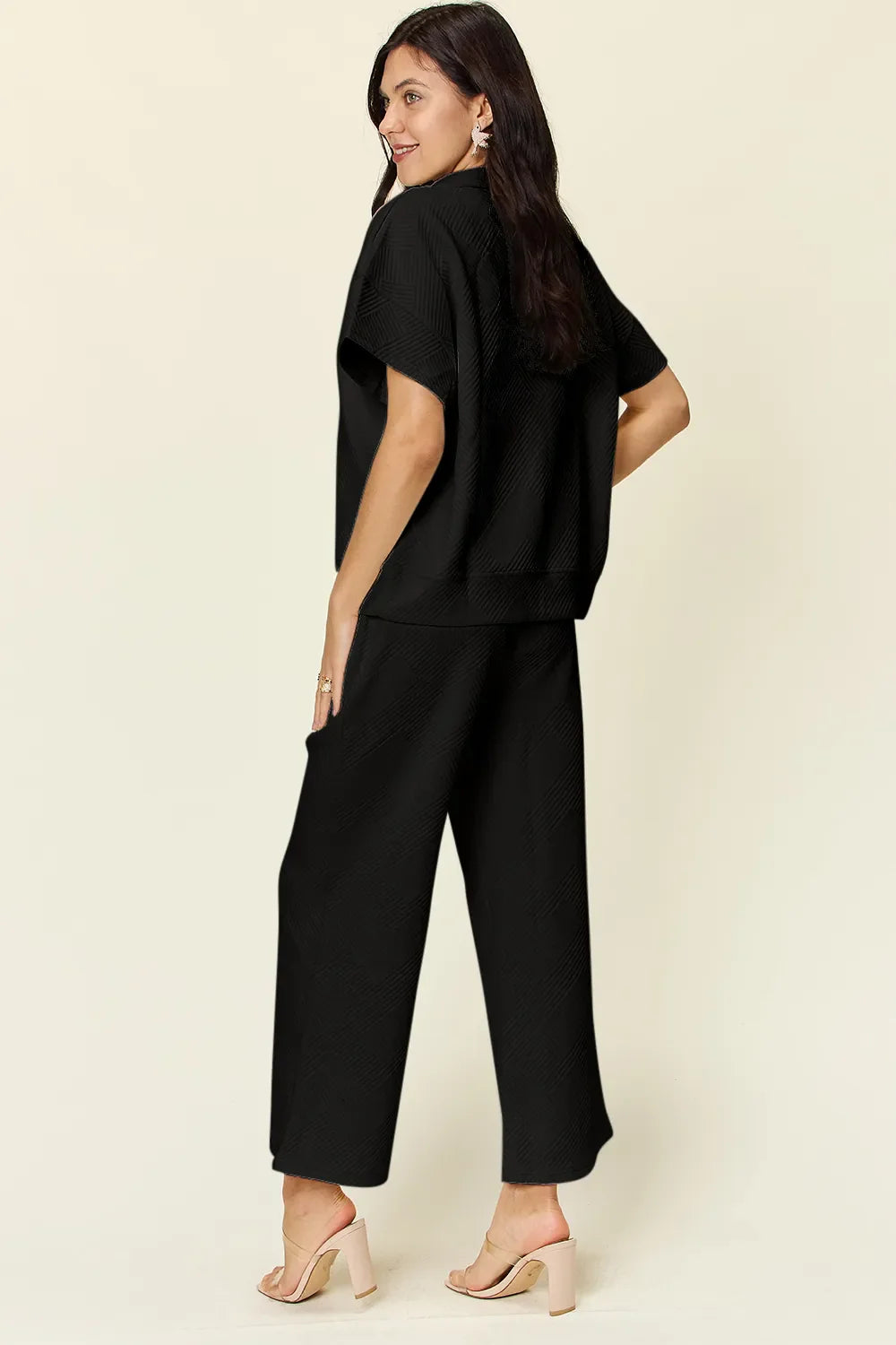 Textured Half-Zip Top & Pants Set – Sporty, Comfy & Stylish