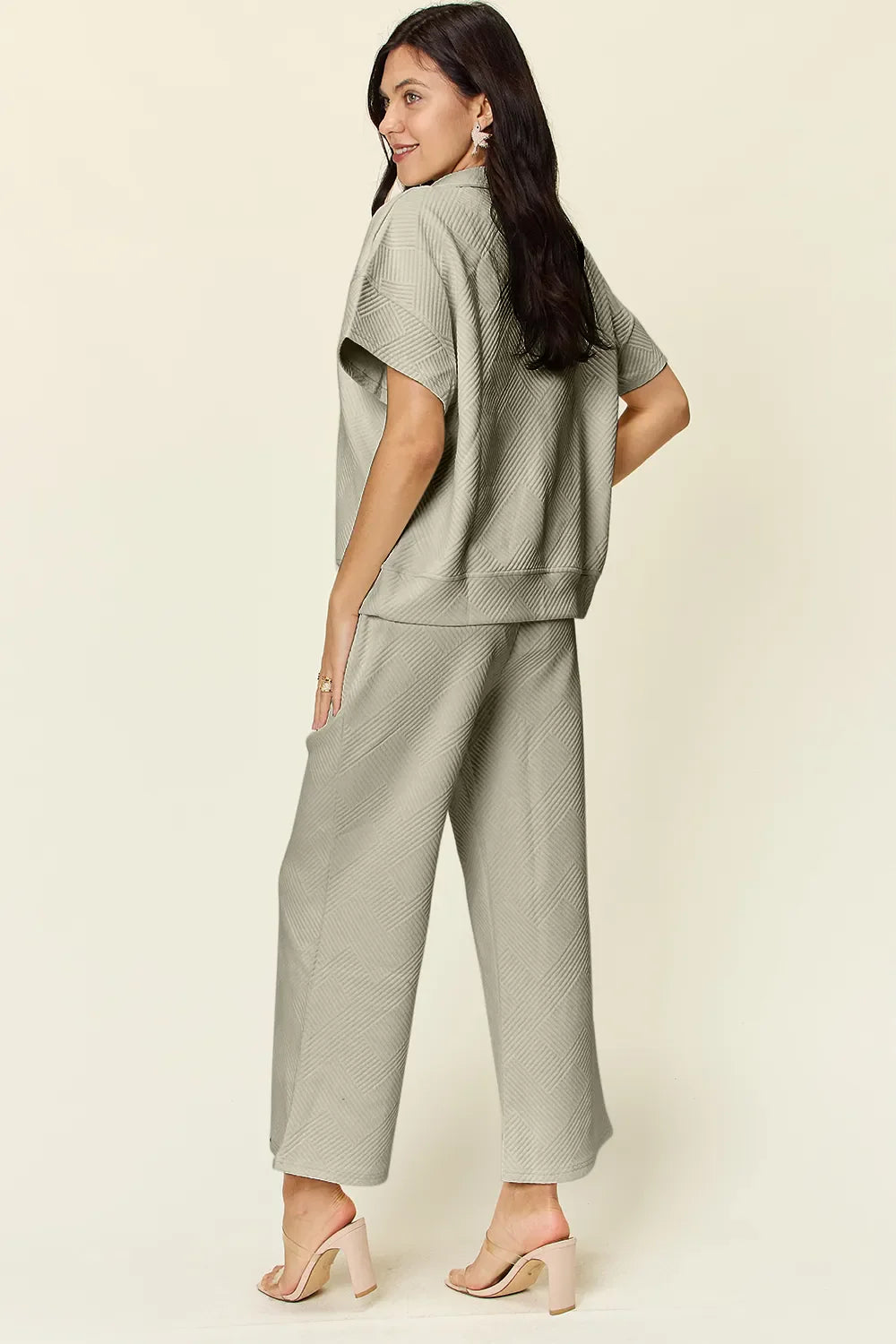 Textured Half-Zip Top & Pants Set – Sporty, Comfy & Stylish