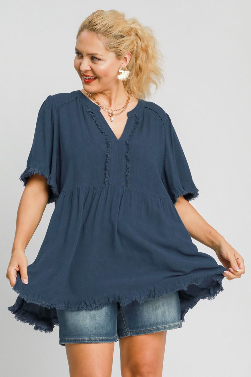 Umgee Raw Hem Notched Babydoll Linen Blouse