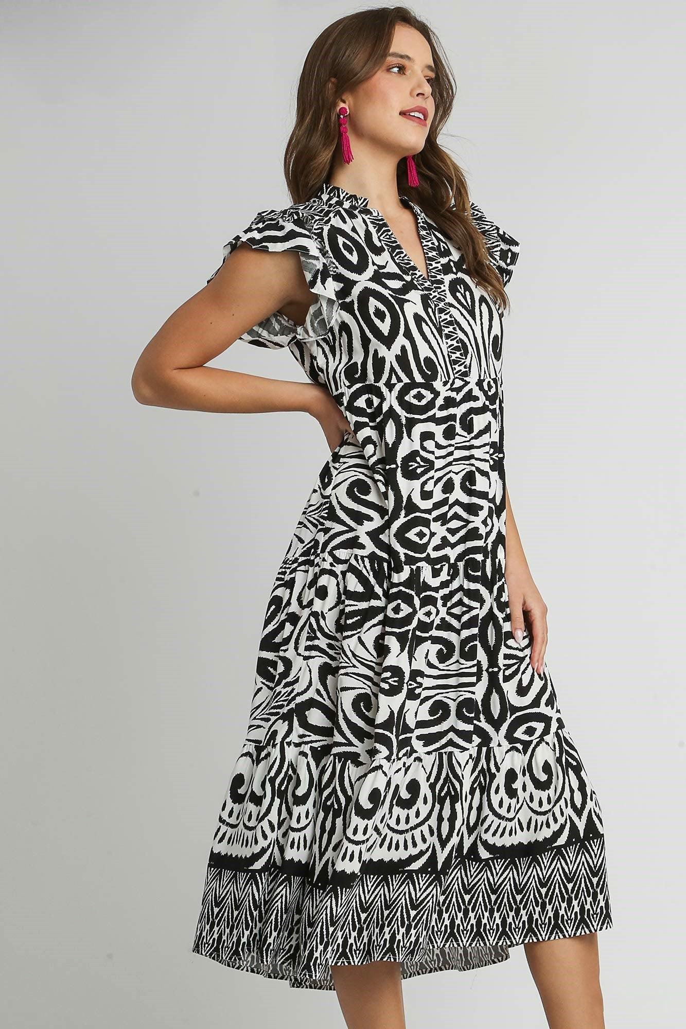 Umgee Two Tone Border Print Ruffle Cap Sleeve Midi Dress